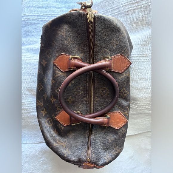 Authentic Louis Vuitton Speedy 30 Vintage 90’s with lock and key - Picture 12 of 15